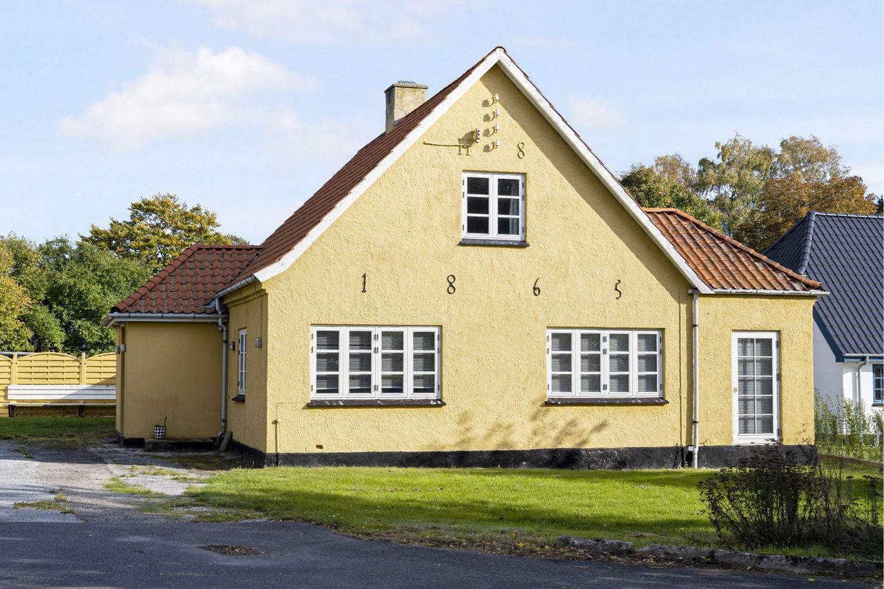 image 02