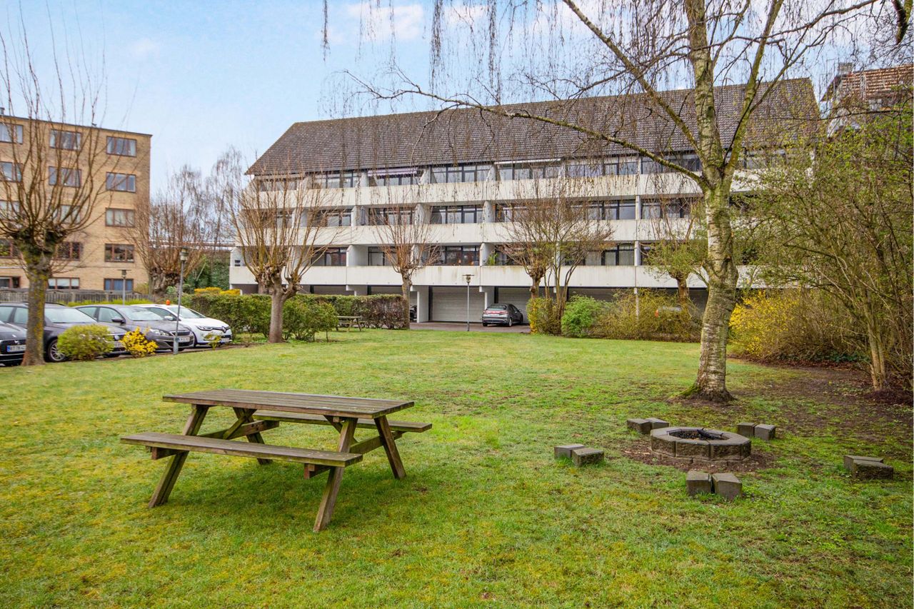 image 02