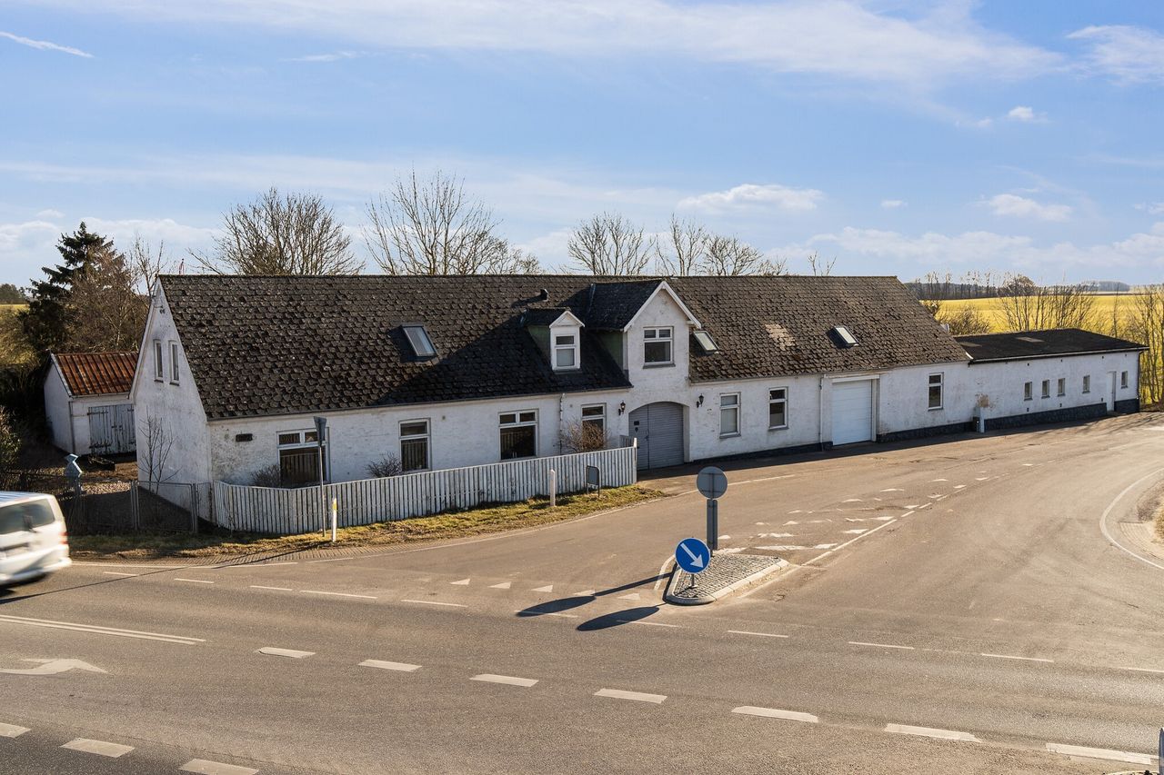 image 01